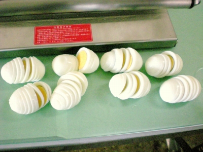 ゆで卵スライス (1)