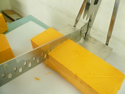 チーズ大型カッター６